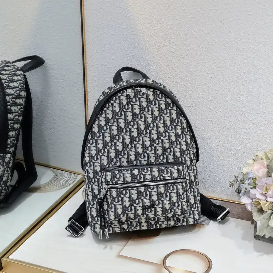 DIO.R Oblique Small Shoulder Bag