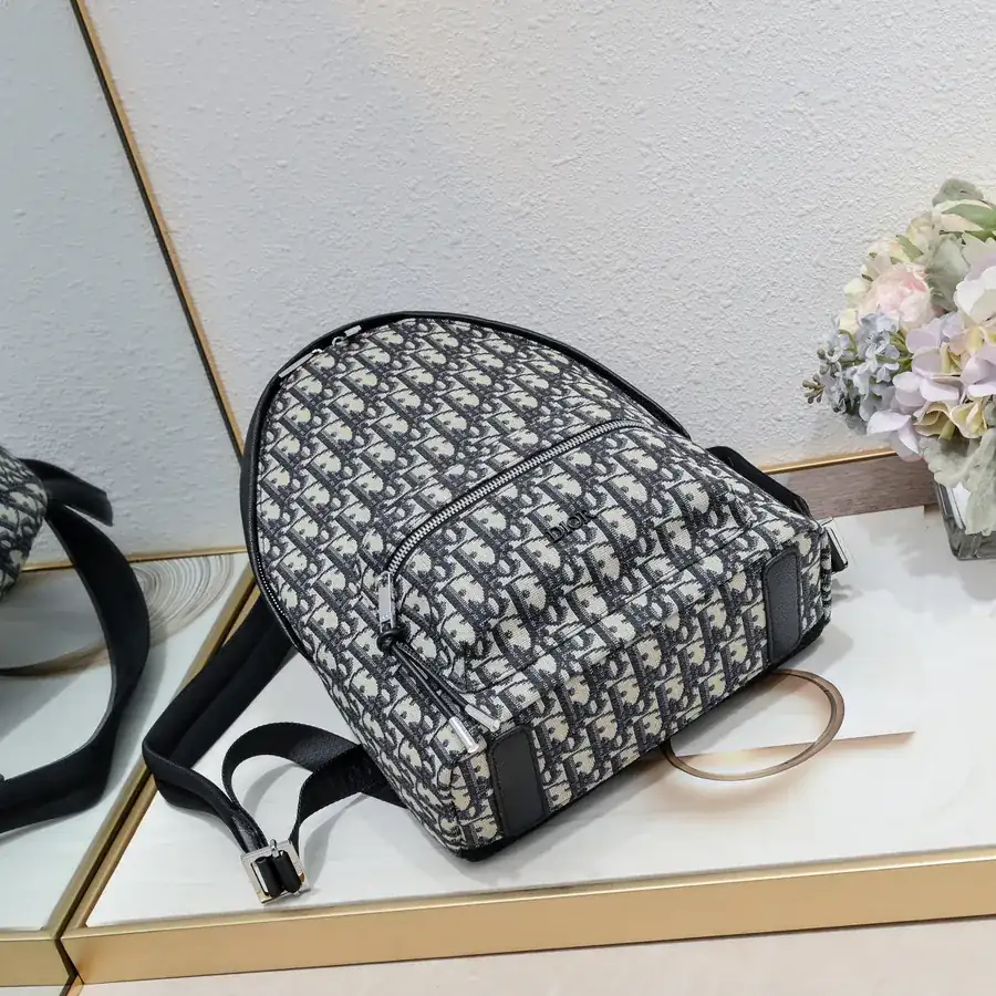 DIO.R Oblique Small Shoulder Bag