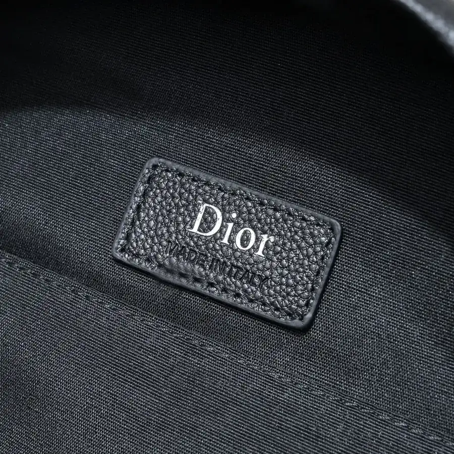 DIO.R Oblique Small Shoulder Bag