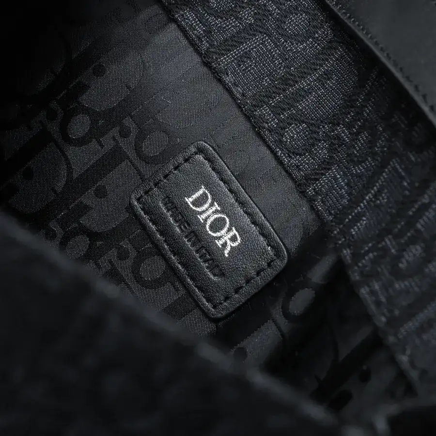 DIO.R Gallop Messenger Bag