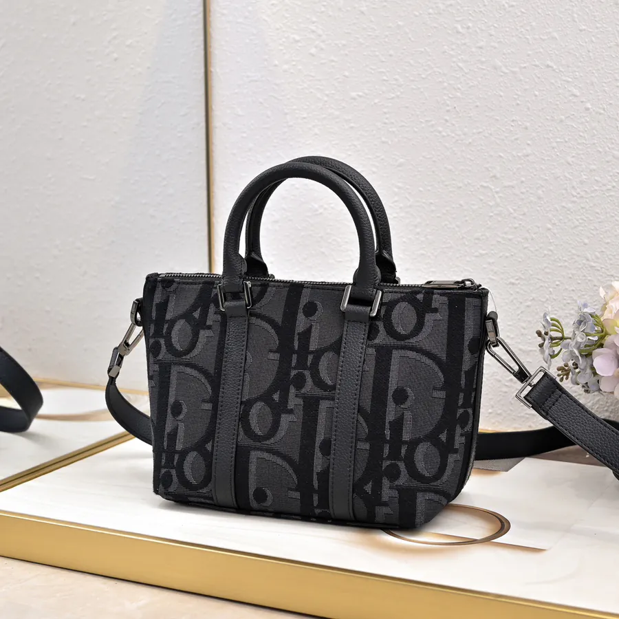 Dior Weekender25 Handbag in Black