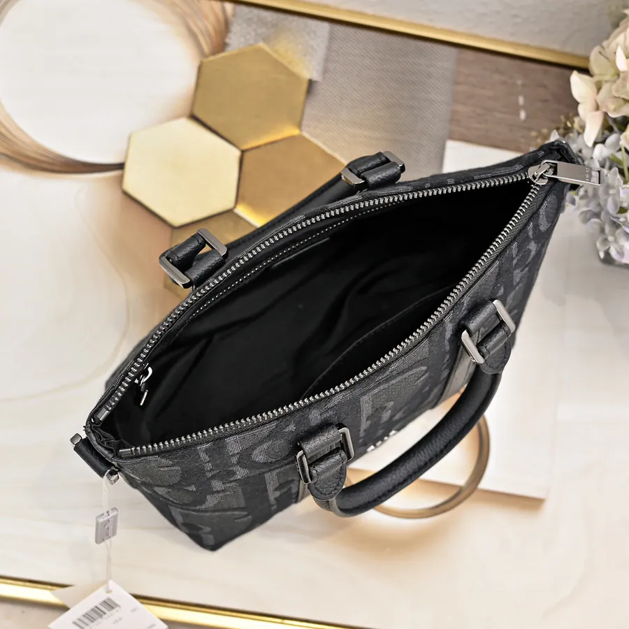 Dior Weekender25 Handbag in Black