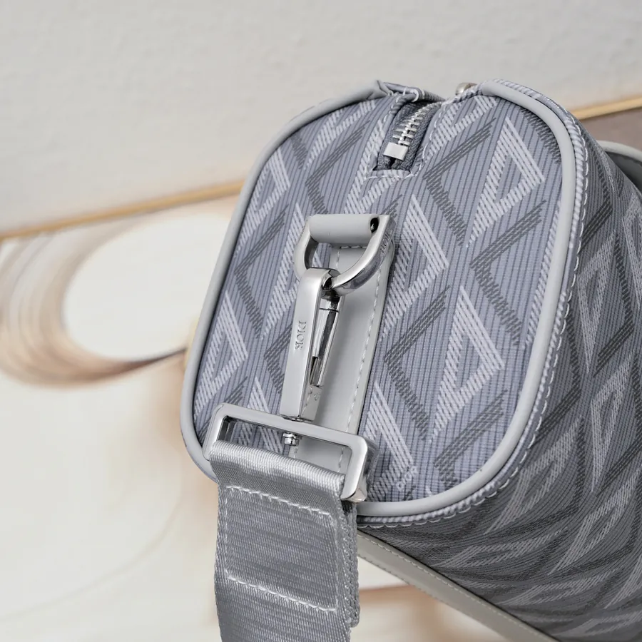 Lingot Messenger Bag Season New, Practical and Elegant