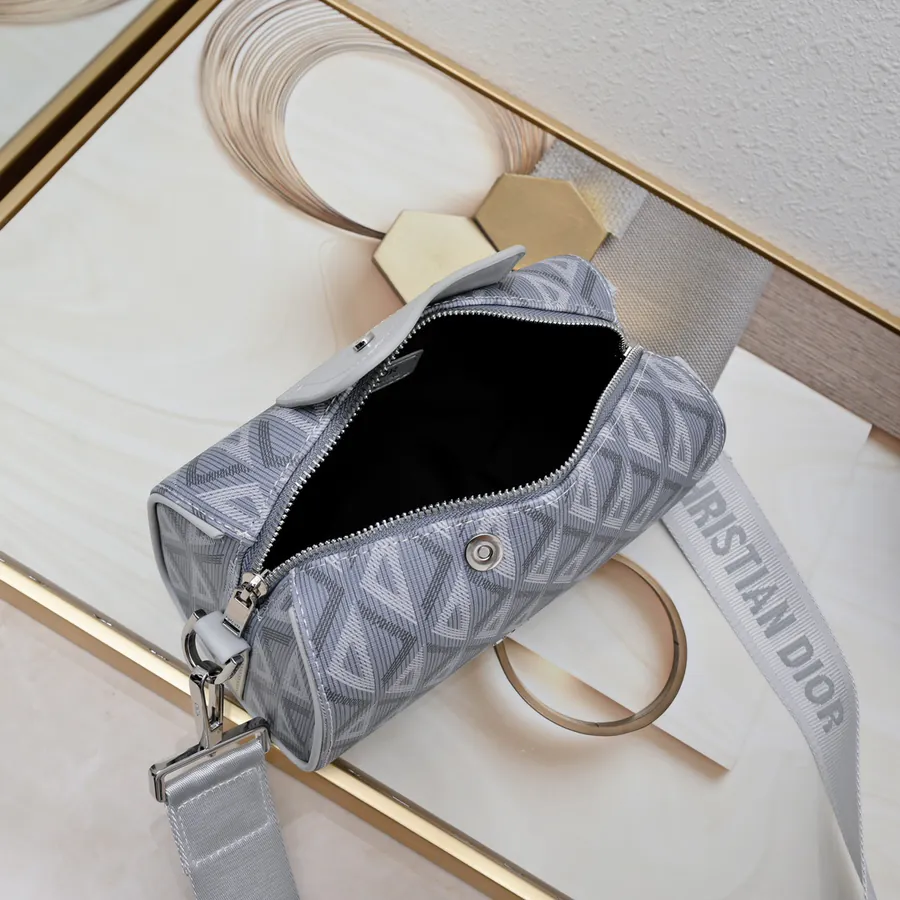 Lingot Messenger Bag Season New, Practical and Elegant