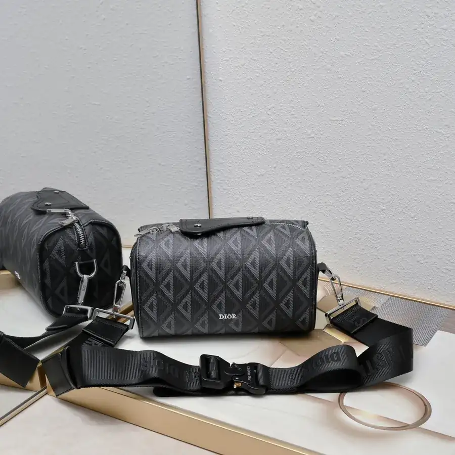 Lingot Messenger Bag Season New, Practical and Elegant