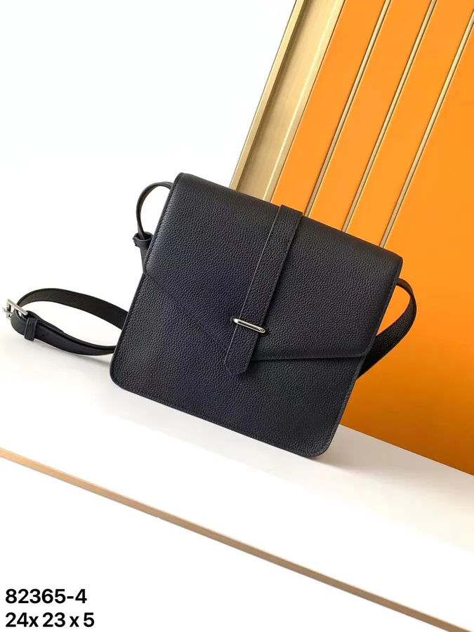 Original Emma Bucket Bag in Black Grained Calfskin