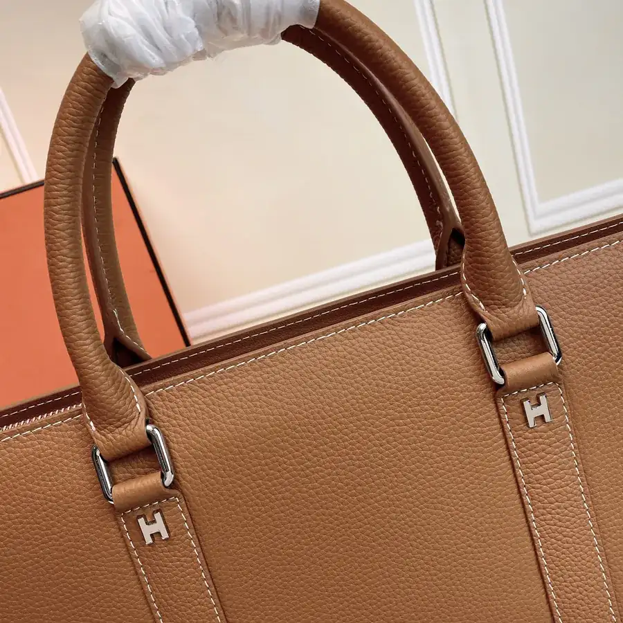 Original Emma Bucket Bag in Tan