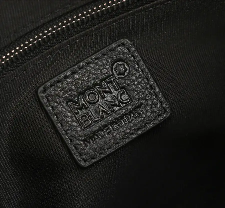 Mondaine Bucket Bag with Multiple Compartments