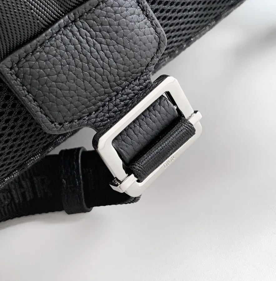 D.O. New Style Saddle Shoulder Bag Black