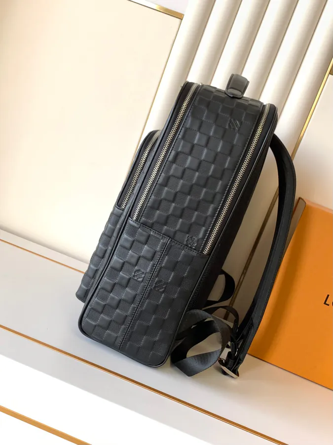 Avenue Damier Infinity Shoulder Bag