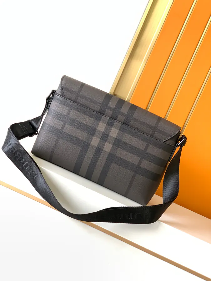 Chanel 6046 2 Crossbody Bag