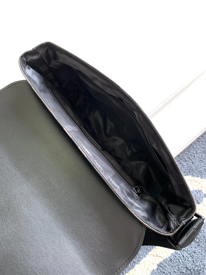 Chanel 6046 2 Crossbody Bag