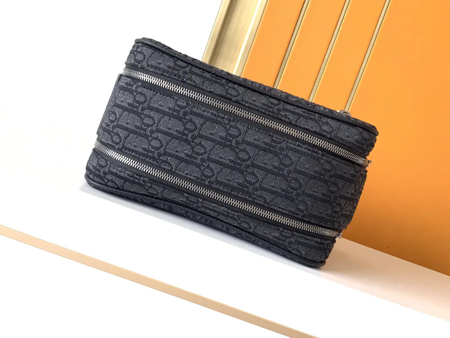 Black D Top Handbag Premium and Stylish