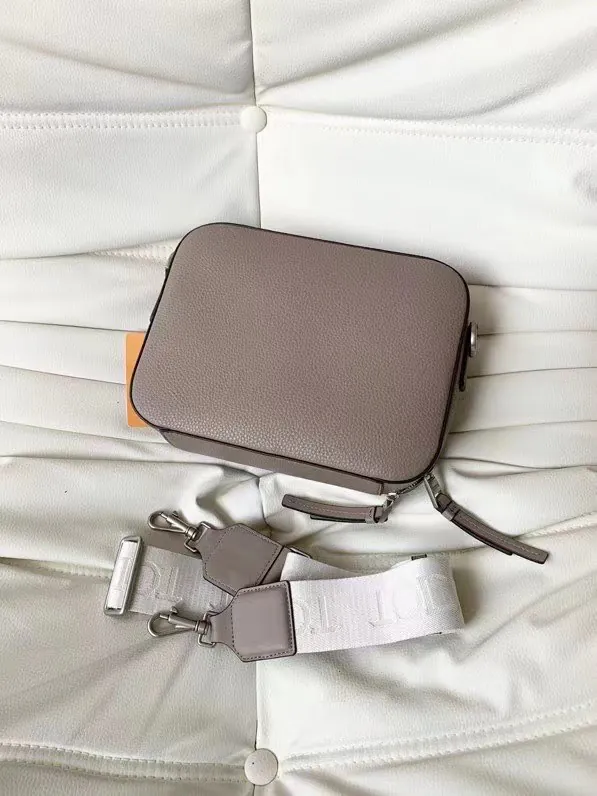 TOD'S Camera Bag Stylish and Trendy, Unisex Design