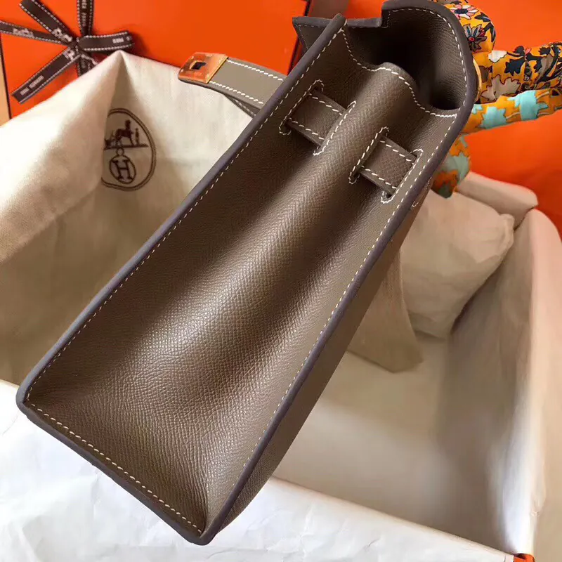Hermes Classic Handbag Grained Calfskin, Versatile Carry
