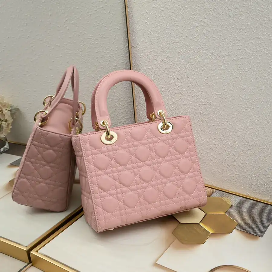 My Lady Bucket Bag in Grained Calfskin Pink