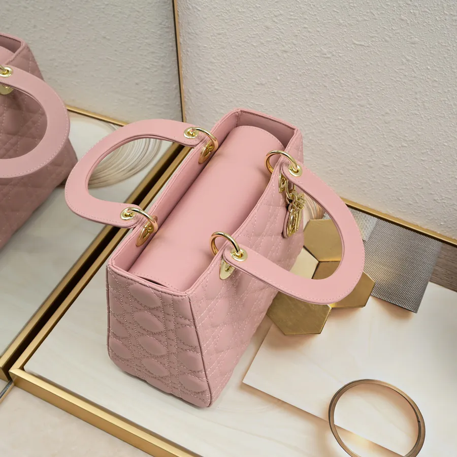 My Lady Bucket Bag in Grained Calfskin Pink