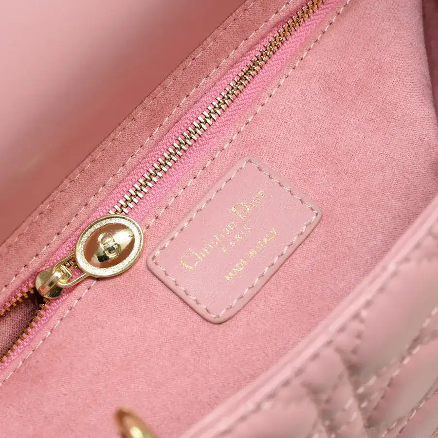 My Lady Bucket Bag in Grained Calfskin Pink
