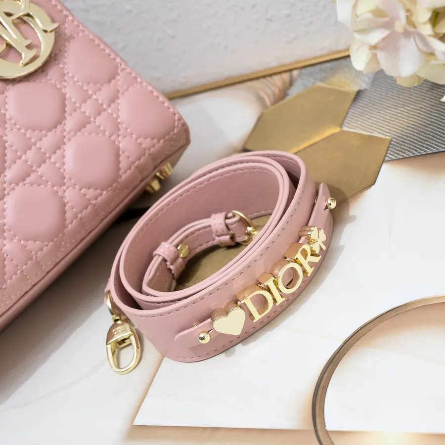 My Lady Bucket Bag in Pink Grained Leather