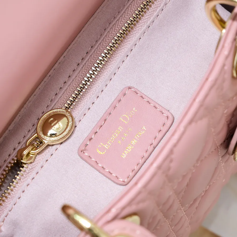 My Lady Bucket Bag in Pink Grained Leather