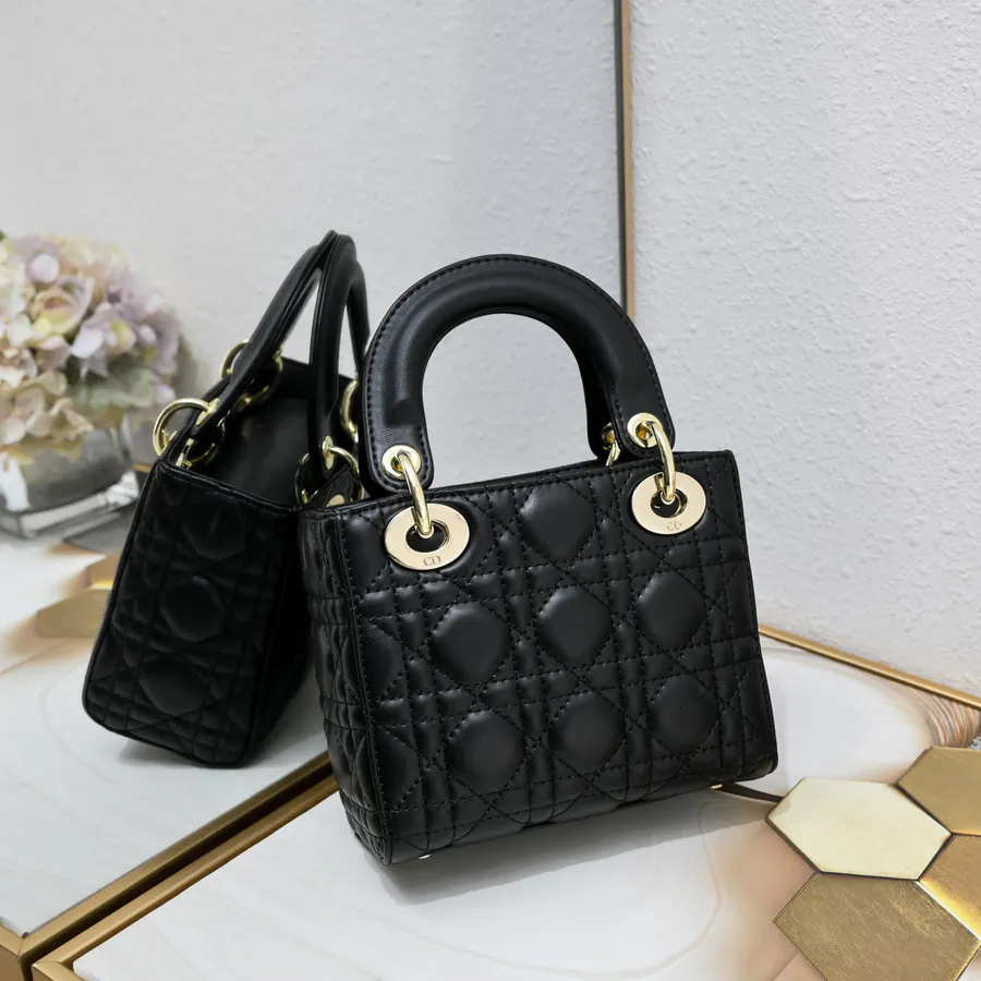 Dai Fei 3 Compartment Black Gold Zipper