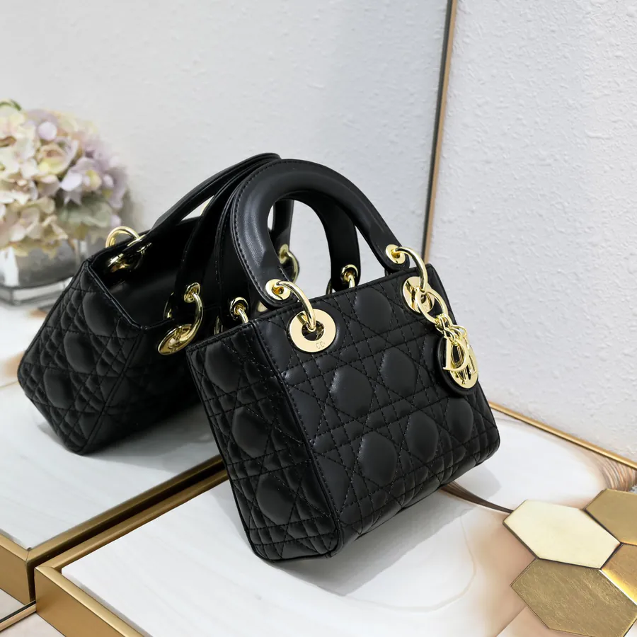 Dai Fei 3 Compartment Black Gold Zipper