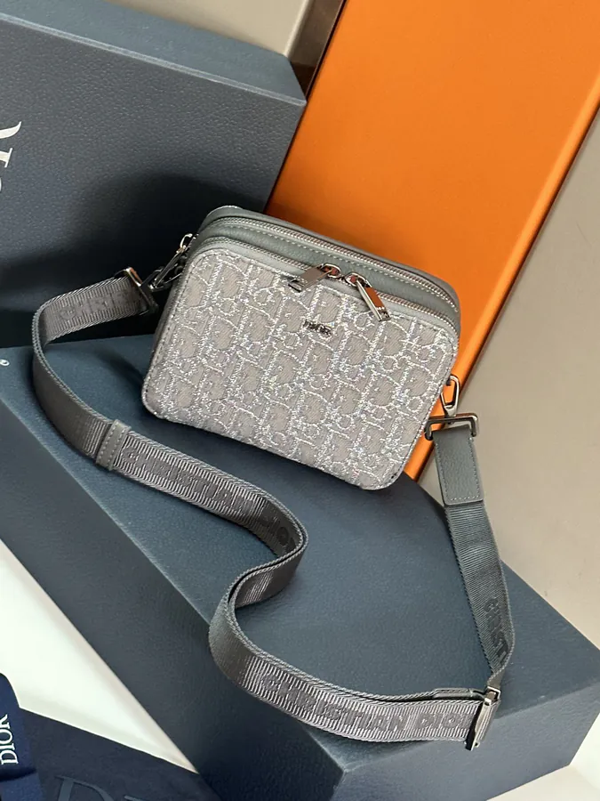 Top Original Handbag with Adjustable Strap