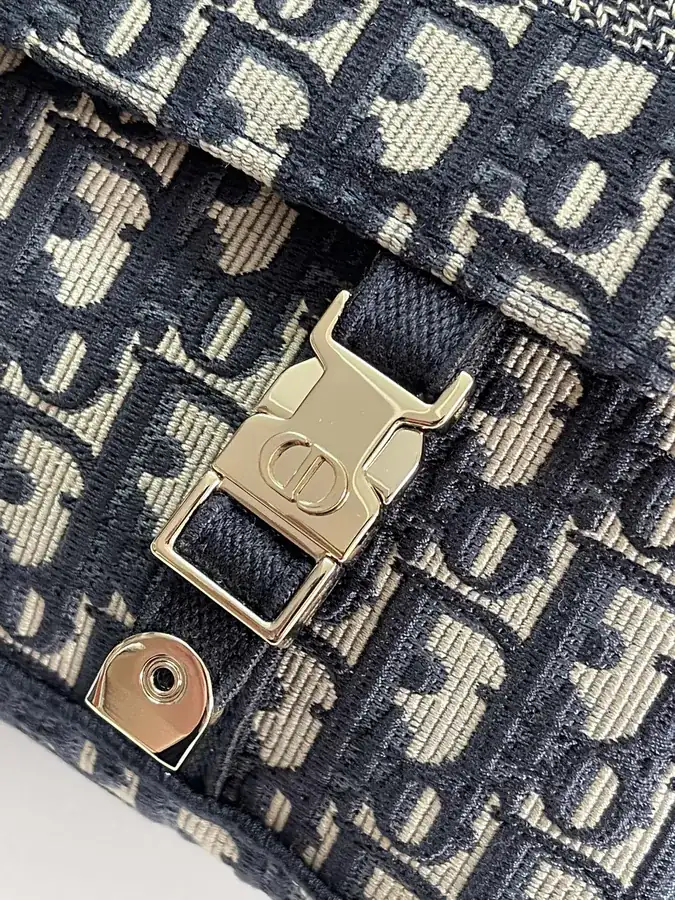 Cambridge London Latest Monogram Messenger Bag