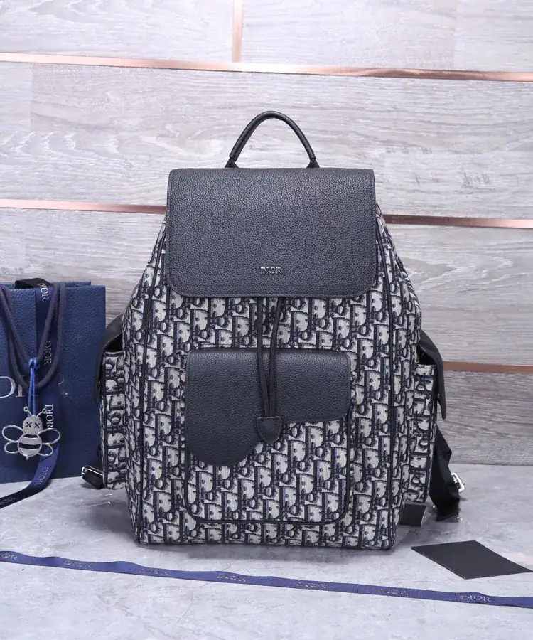 DIOR Saddle Crossbody with Oblique Print and Grained Calfskin Details
