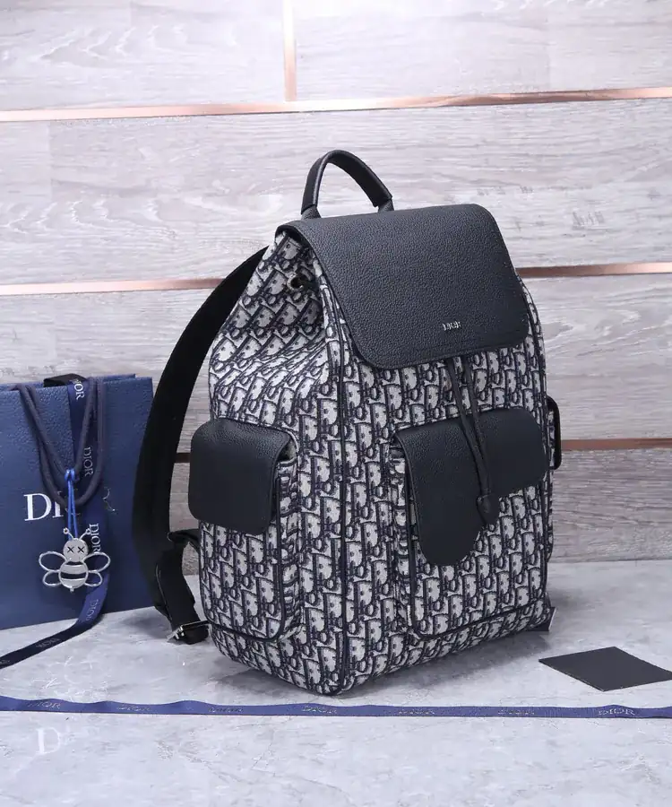 DIOR Saddle Crossbody with Oblique Print and Grained Calfskin Details