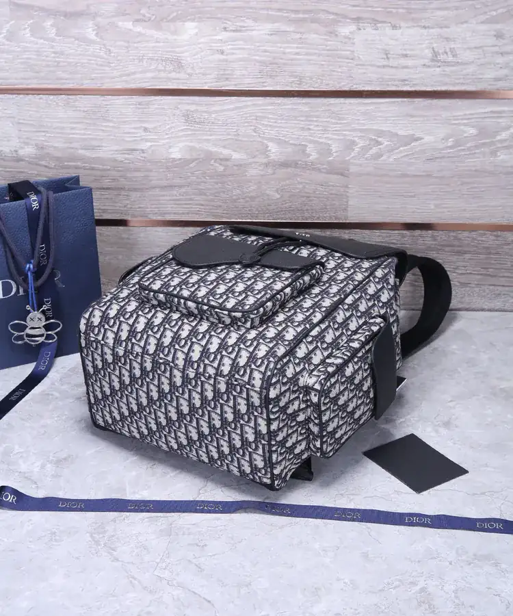 DIOR Saddle Crossbody with Oblique Print and Grained Calfskin Details
