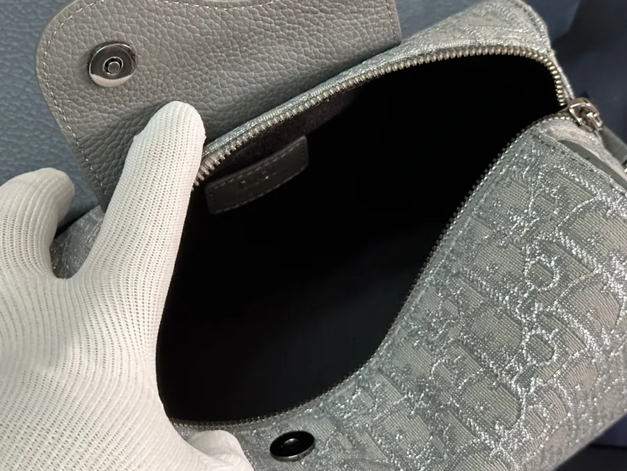 Lingot 22 Handbag Modern Design with Oblique Print and Grained Calfskin