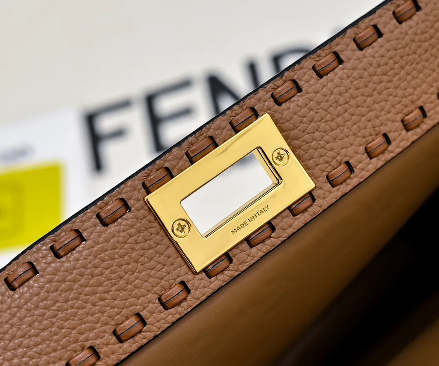 Upgraded Peekaboo Iseeu Compact Handbag