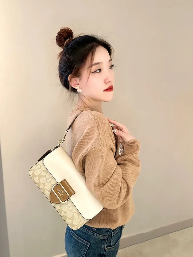 COACH Morgan Classic Shoulder Crossbody Bag CR332