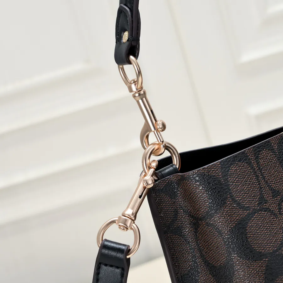 Coach P250 Mollie Bucket Bag Mini