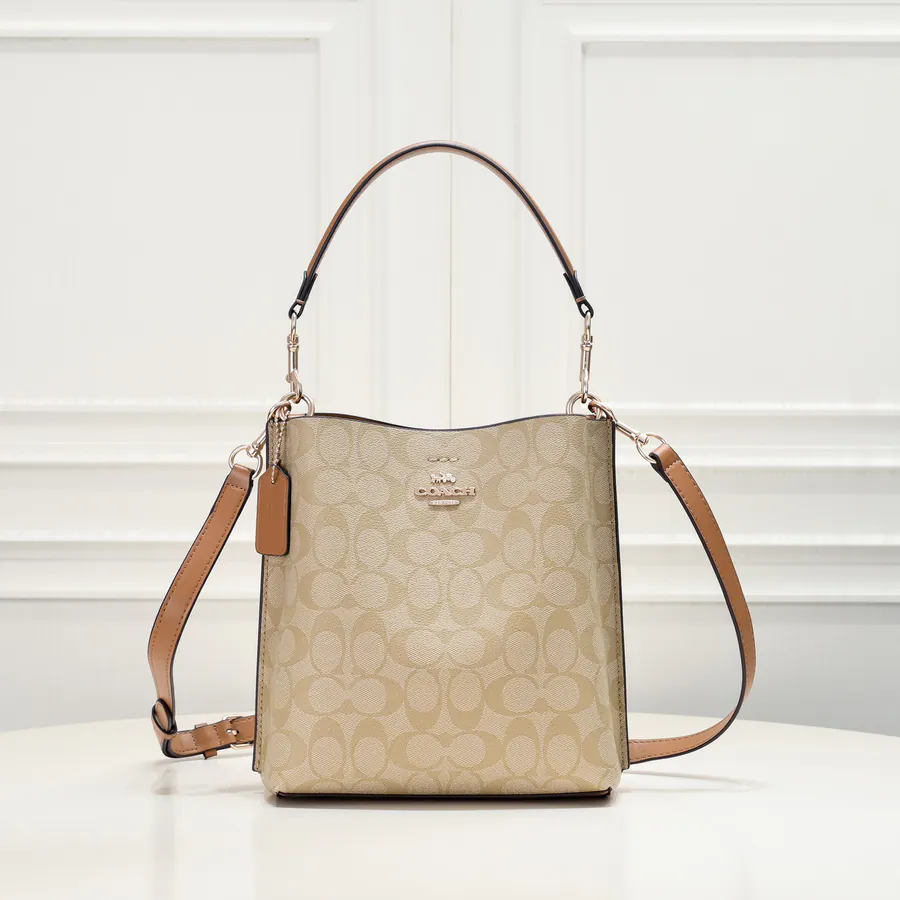 Coach P250 Mollie Bucket Bag Mini