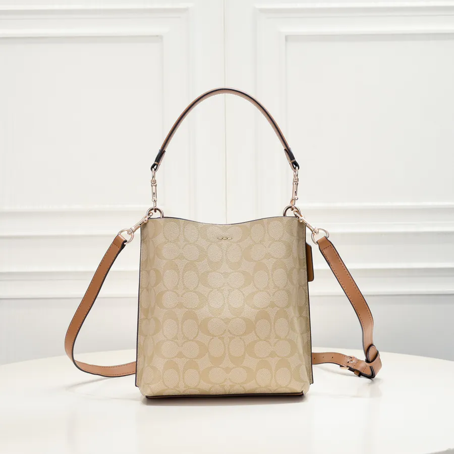 Coach P250 Mollie Bucket Bag Mini