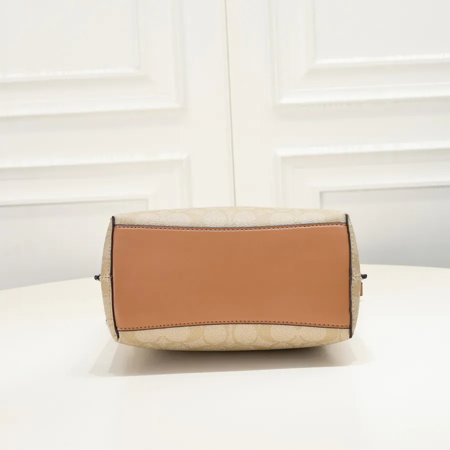 Coach P250 Mollie Bucket Bag Mini