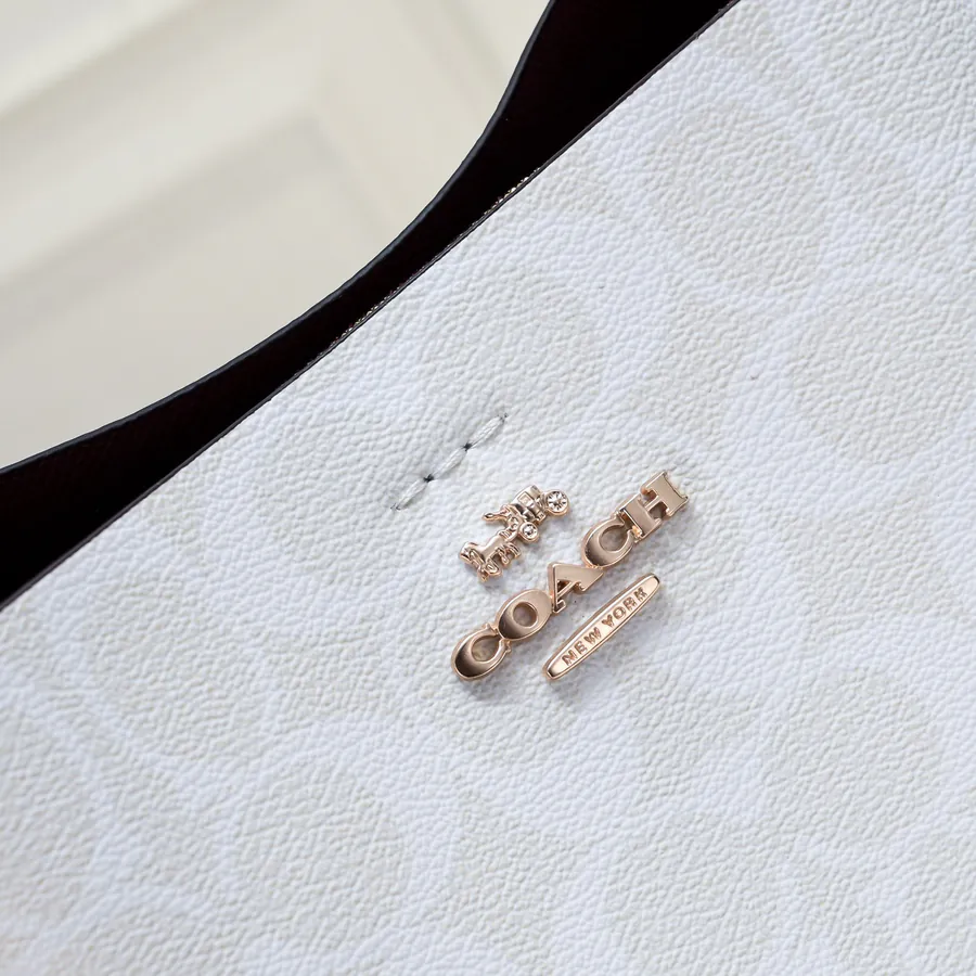 Coach P250 Mollie Bucket Bag Mini