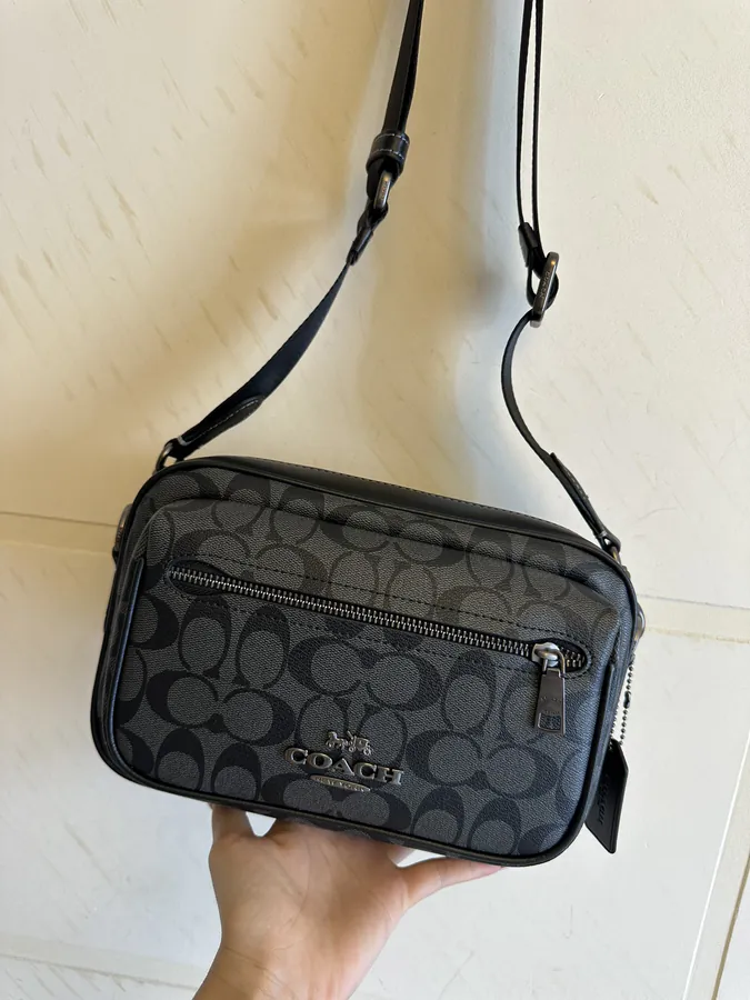 Coach Classic Logo Men's Camera Bag Elias Crossbody