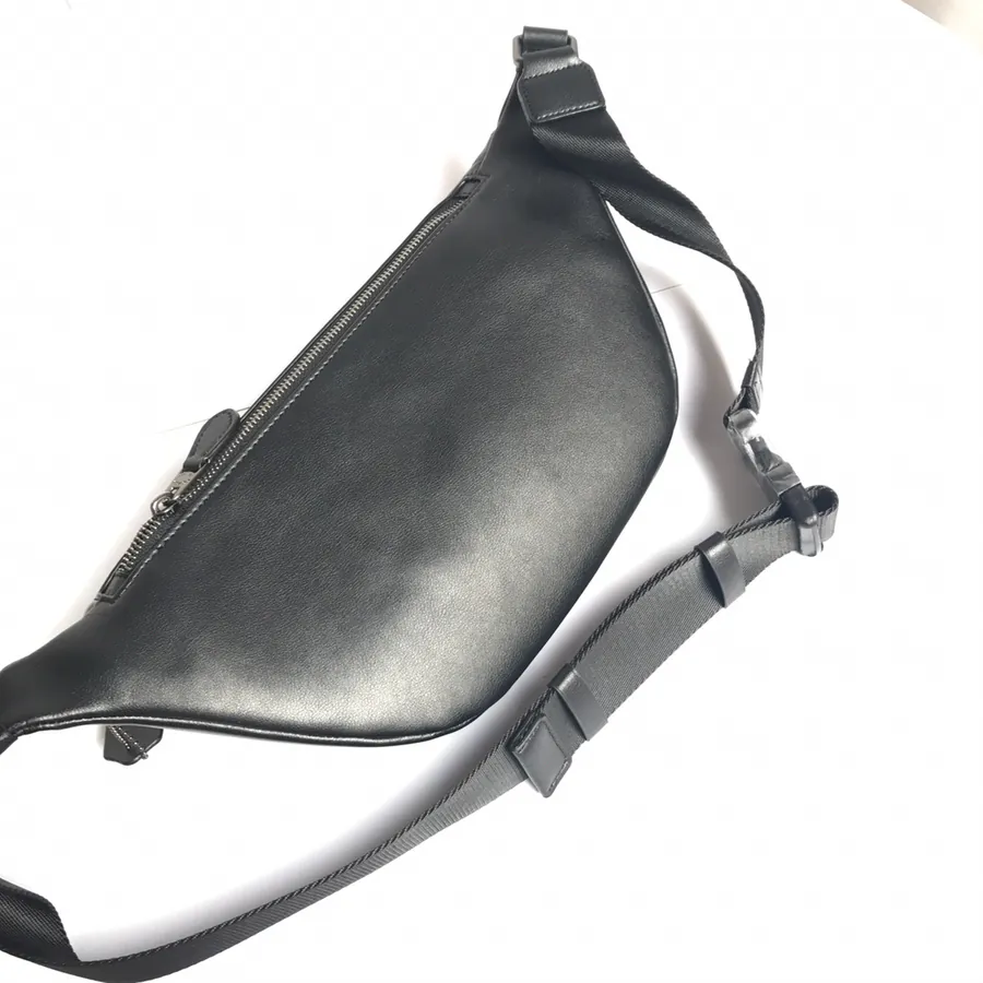 Coach Men's Sport Bag Trendy Sports Style