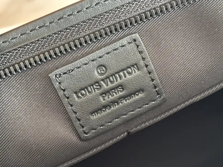 Top Original M59329 Men's Messenger Bag Messenger Voyage Aerogram