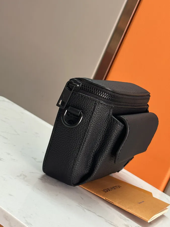 Pilot Mini Tote in Grained Calfskin