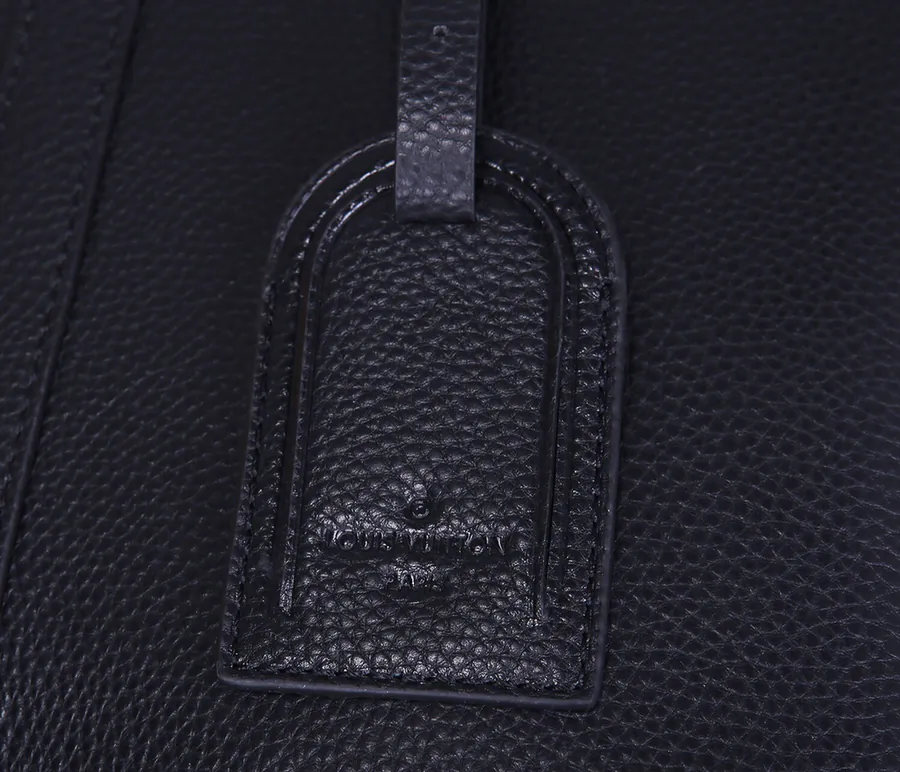 Louis Vuitton Porte Documents Voyage in Taurillon Calfskin