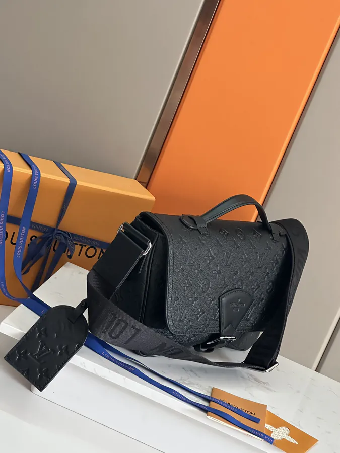 Louis Vuitton Montsouris Briefcase in Grained Calfskin