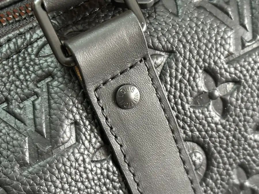 Louis Vuitton Keepall Bandoulière 35 Handbag