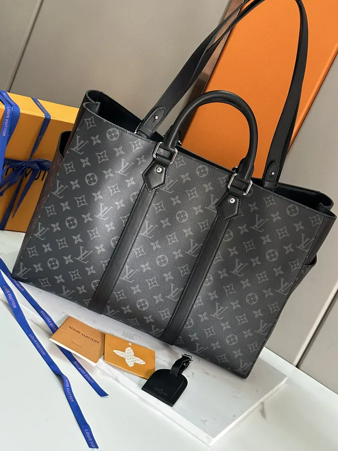 Sac Plat 24H Handbag Premium Genuine Leather, Durable Metal Hardware