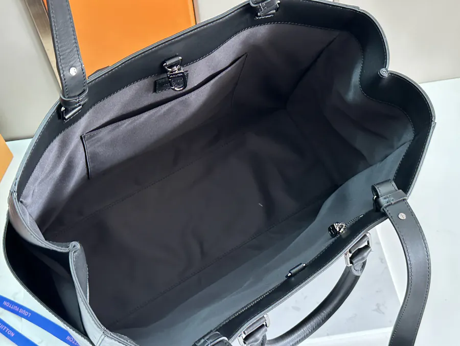 Sac Plat 24H Handbag Premium Genuine Leather, Durable Metal Hardware