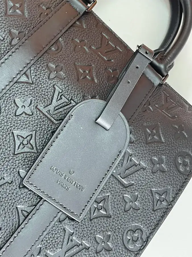 Louis Vuitton Sac Plat Cross Handbag