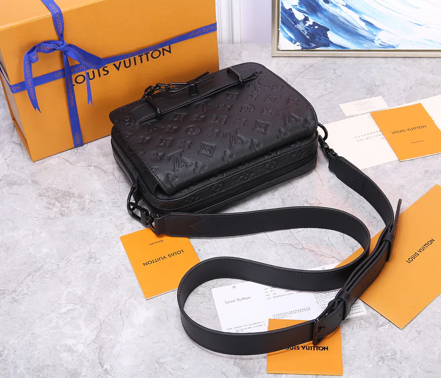 Steamer Messenger Bag New Classics Series, Premium Leather Trim